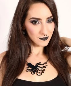 Catalyst Octopi My Heart Necklace -vampirefreaks shop CatalystOctopusNecklace 02 1000x