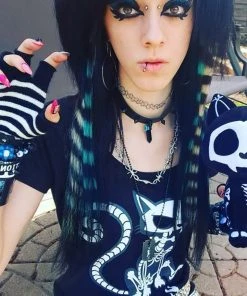 VampireFreaks Striped Fingerless Gloves [Multiple Colors Available] -vampirefreaks shop ClawedBeauty 1000x