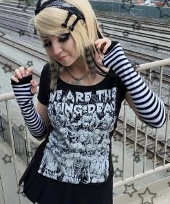 VampireFreaks Emo Striped Arm Warmers [Black/White] -vampirefreaks shop Em Girl Aesthetic 1000x