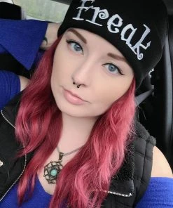 VampireFreaks Freak Beanie -vampirefreaks shop Emo Womens Beanie 1000x