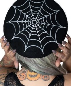 Kreepsville Web Beret Hat [Black/White]