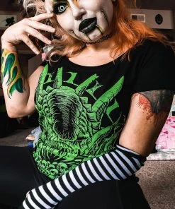 VampireFreaks Emo Striped Arm Warmers [Black/White] -vampirefreaks shop Raver Alien T Shirt dd94e02e c2f9 4440 b8c4 dc45f571b272 1000x