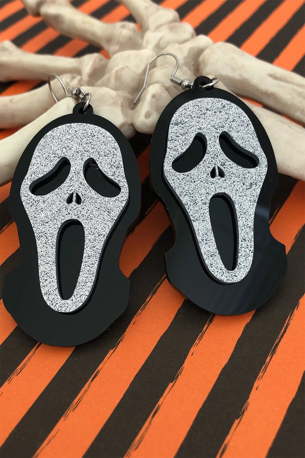 Ghostface Girl Earrings Catalyst Ghostface Girl Earrings -vampirefreaks shop