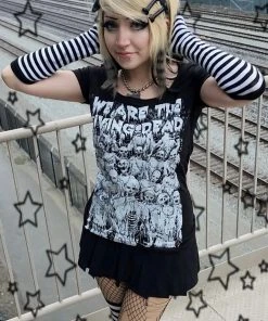 VampireFreaks Emo Striped Arm Warmers [Black/White] -vampirefreaks shop Zombie Tee 1000x