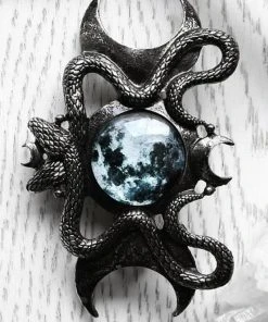 Restyle Moon Embraced Silver Hairclip