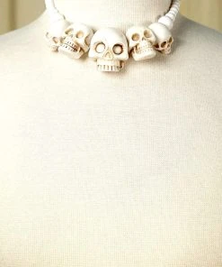 Kreepsville Skull Collection Necklace [White] -vampirefreaks shop vsdvsdvsvsdv 1000x