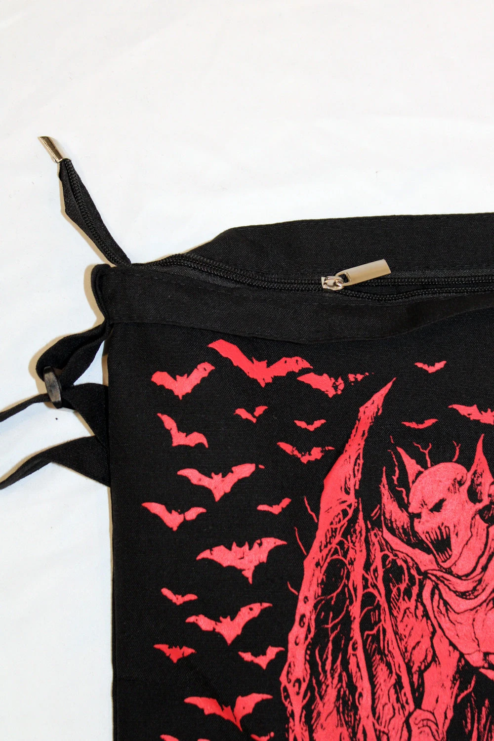 VampireFreaks Shoulder Sling Zipper Tote Bag - Image 12